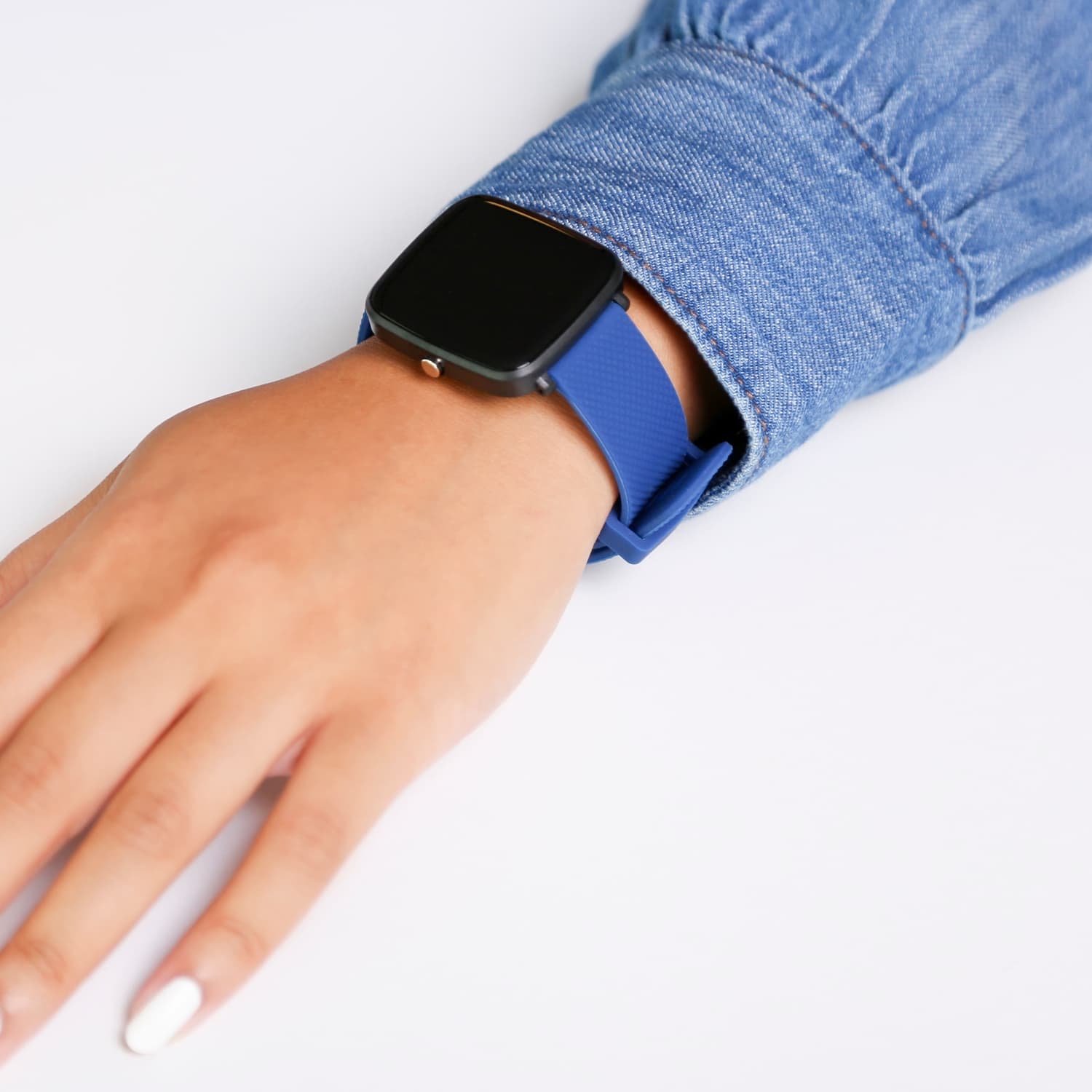 blauwe smartwatch lucardi